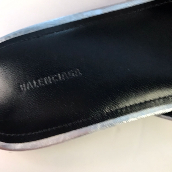 💯 - New Authentic BALENCIAGA Cagole embellished metallic textured-leather sa… - Picture 15 of 15